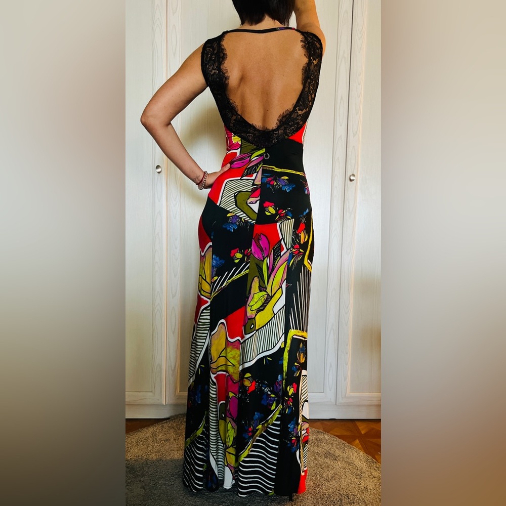 SAVE THE QUEEN OPEN BACK MAXI DRESS SIZE Small